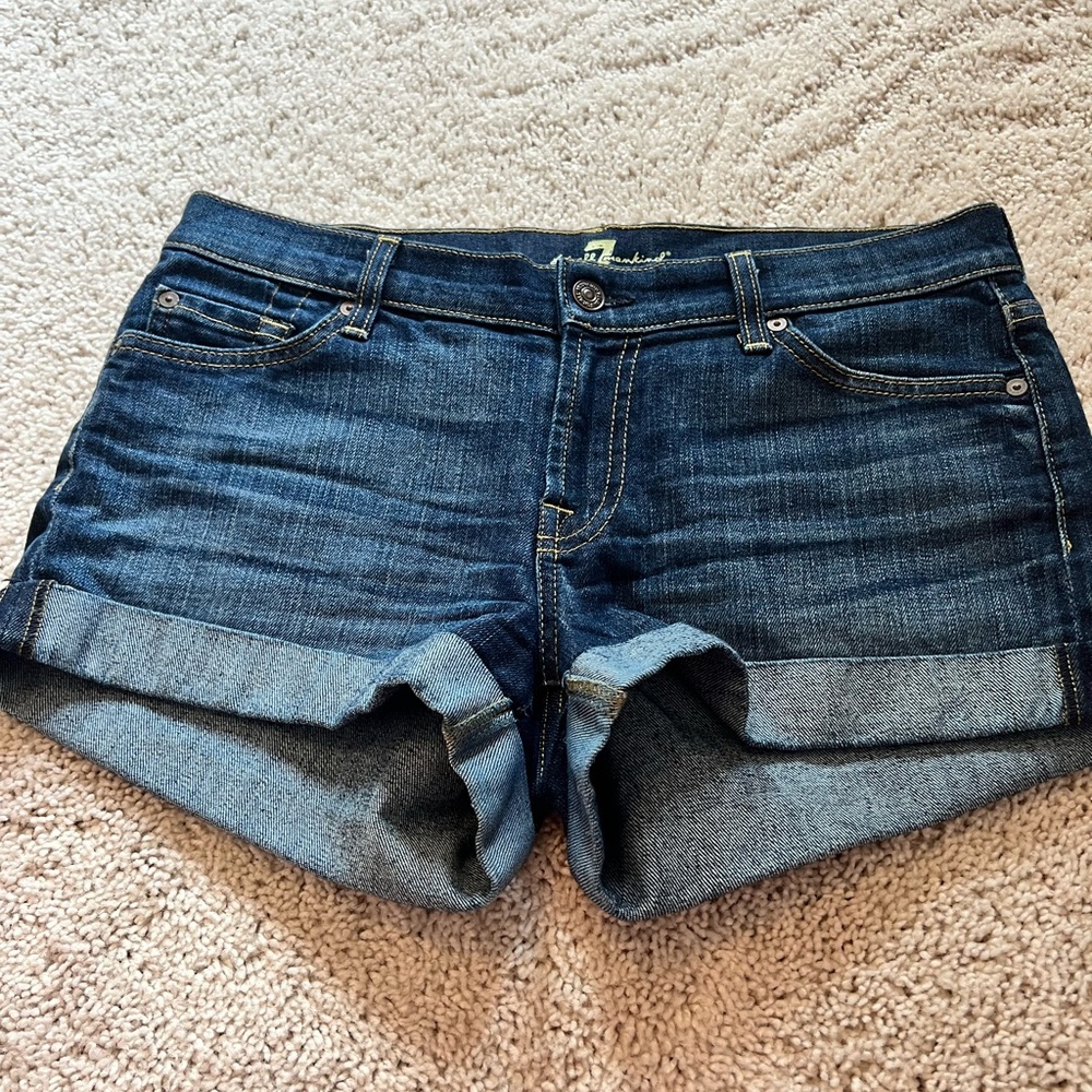 7 for all Mankind mid rise jean shorts. 2.5 inseam. Size 28